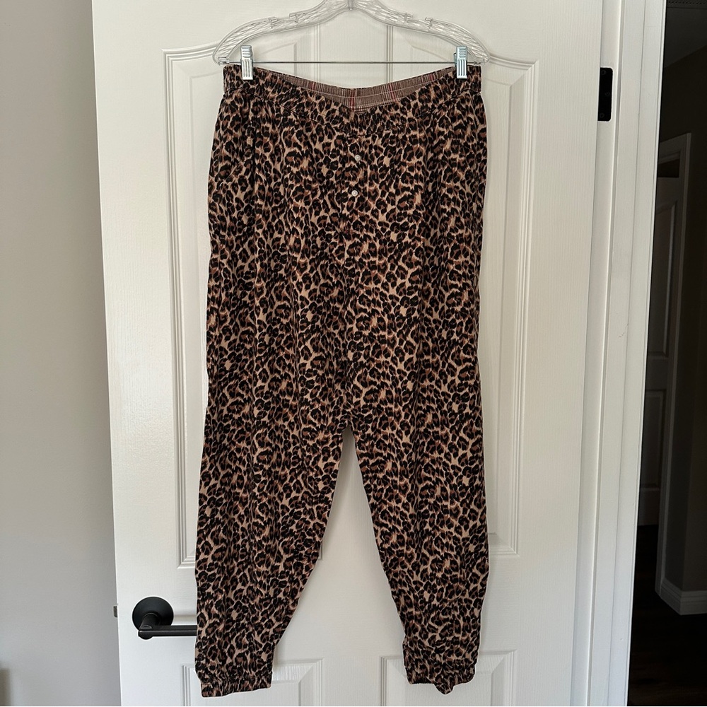Aerie Off-Duty Flannel Jogger Leopard